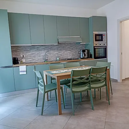 Da Un Amico, Relax E Design A Sambuceto Lägenhet *