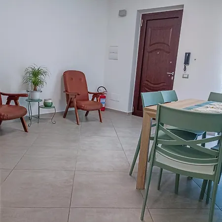 Da Un Amico, Relax E Design A Sambuceto Lägenhet *